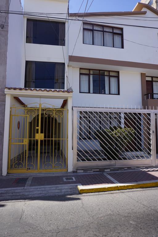 Residencial Mamamia Hotel Tacna Bagian luar foto